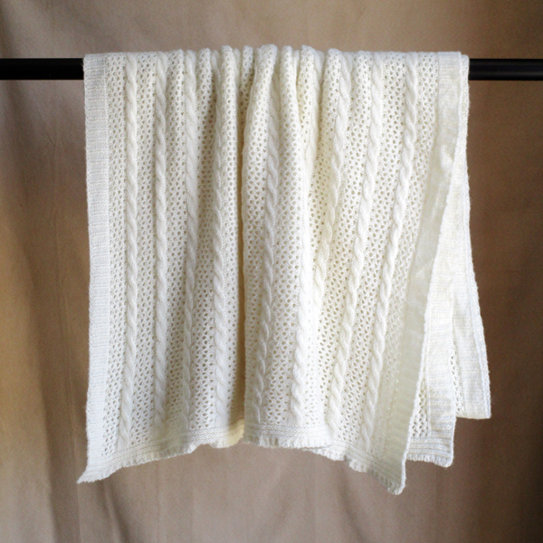 cable/mesh blanket white