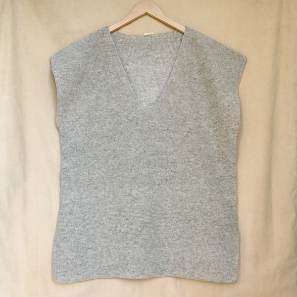 serged-edge tunic light gray