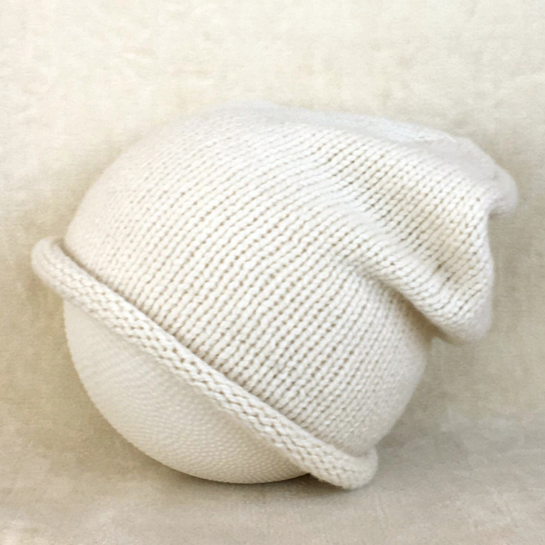 heavy-gauge hat vs2, tall, white