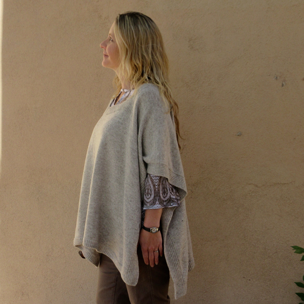 poncho rib-trim square-neck light gray