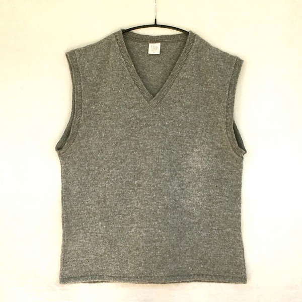 mens v-neck vest medium gray