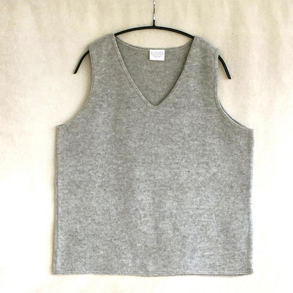 v-neck vest light gray