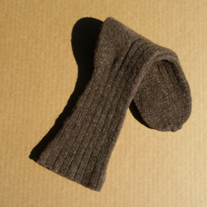 woolen mid-calf sock dark brown