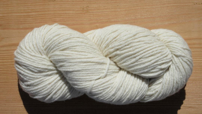 worsted spun maine aran white yarn